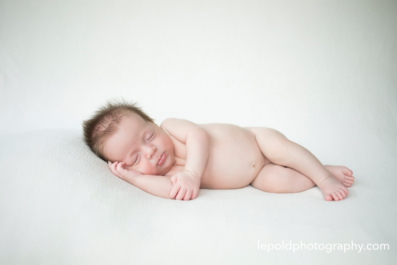 21-Newborn-Twins-LepoldPhotography1