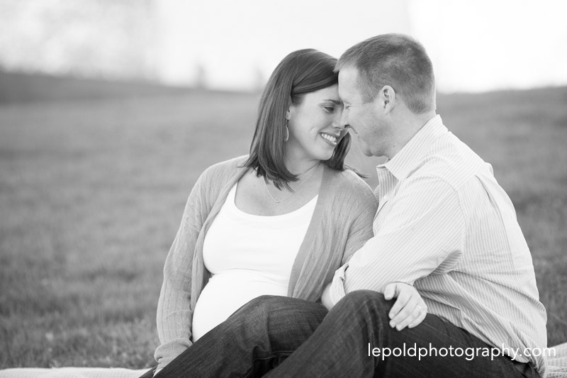 21 Air-Force-Memorial-DC-Maternity-Portraits Lepold Photography